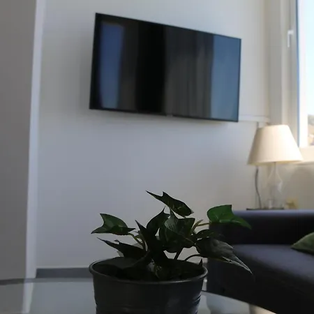 Viola Sea View Penthouse Apartment *