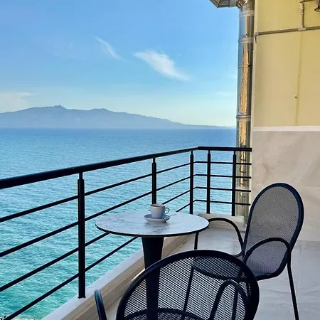 Viola Sea View Penthouse Lägenhet Sarandë