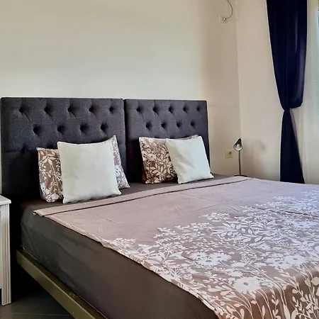 Viola Sea View Penthouse Lägenhet Sarandë