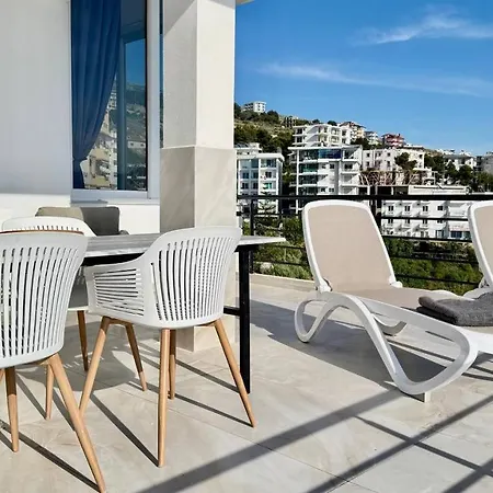 Viola Sea View Penthouse * Sarandë